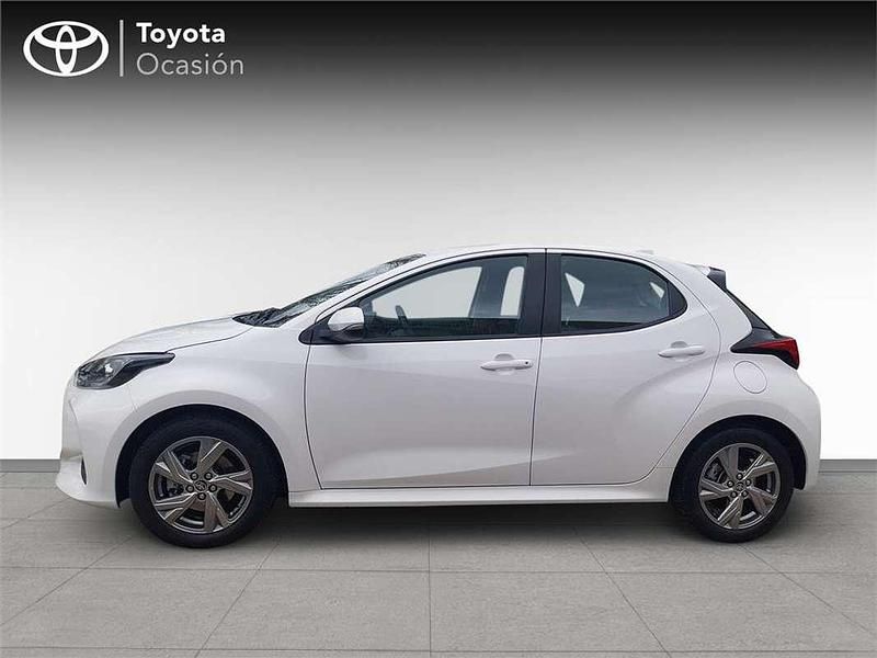 Usado Toyota Yaris Hybrid Active 116 CV (85 kW) 2025 Utilitario