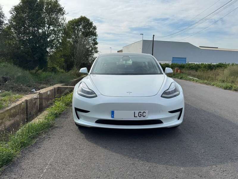 Blanco Usado 2020 Tesla Model 3 Standard Range Berlina | 24.900 € (Un poco caro) - Imagen 1/4