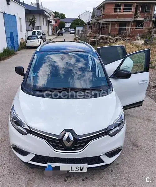 Usado Renault Grand Scénic Zen 140 CV (102 kW) 2021 Verde Monovolumen