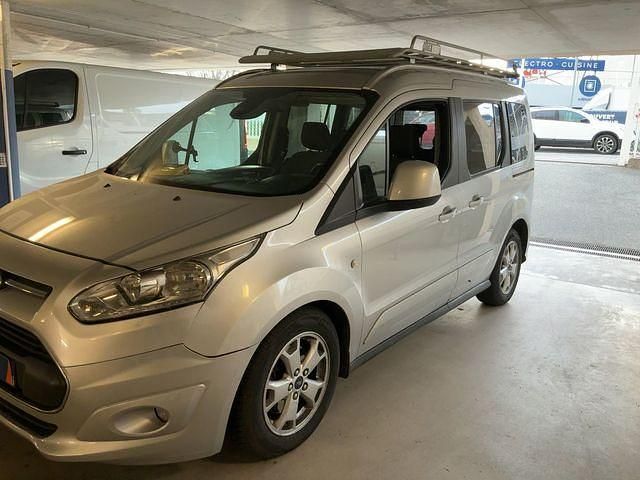 Usado Ford Tourneo Connect Titanium 120 CV (88 kW) 2016 Gris Monovolumen