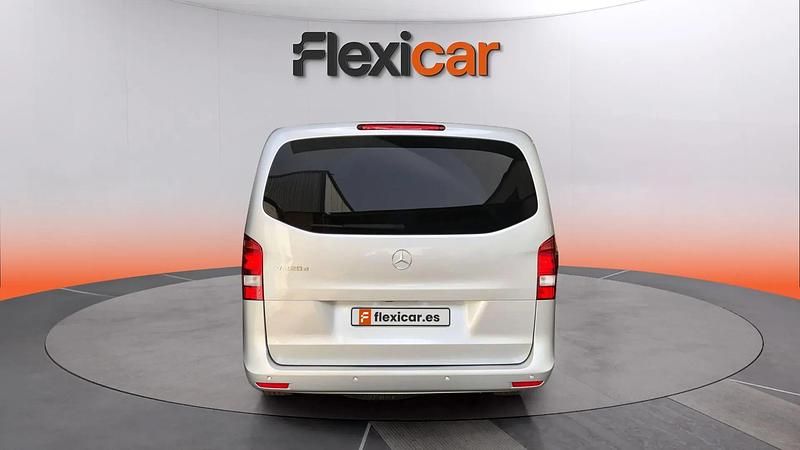 Usado Mercedes V220 163 CV (119 kW) 2019 Gris Monovolumen