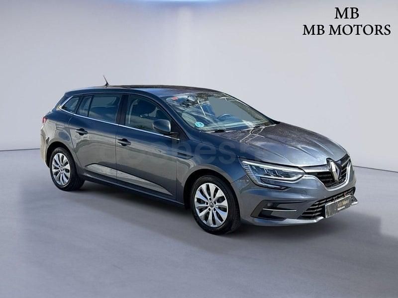 Usado Renault Mégane GrandTour Intens 115 CV (84 kW) 2021 Gris / plata Familiar