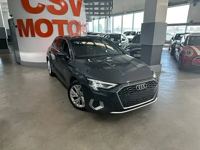 Usado Audi A3 e-tron Design 204 CV (150 kW) 2023 Gris Utilitario