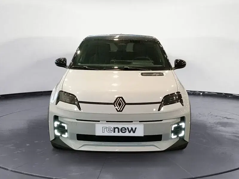 Usado Renault 5 E-Tech Techno 110 kW (150 CV) 2026 Blanco Berlina