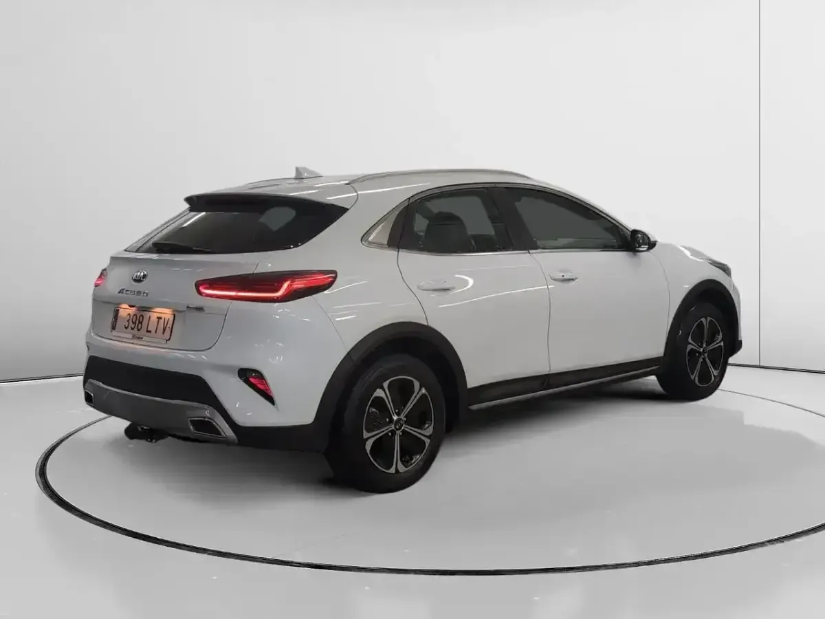 Usado Kia XCeed 141 CV (103 kW) 2021 Blanco SUV