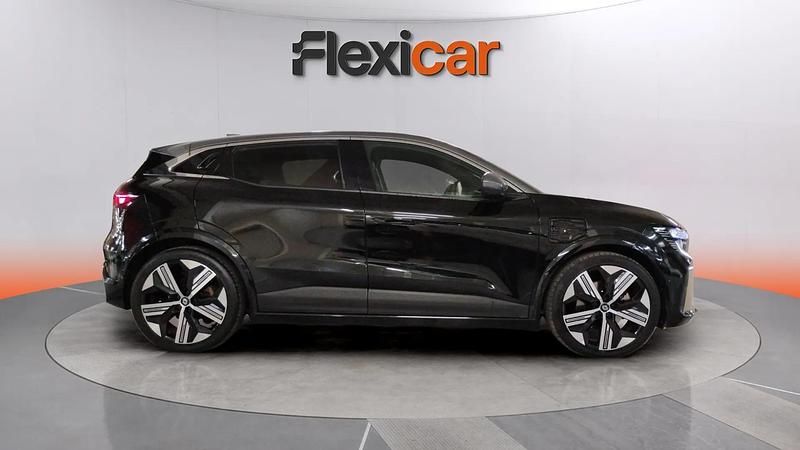 Usado Renault Megane E-Tech Iconic 160 kW (218 CV) 2023 Negro Berlina