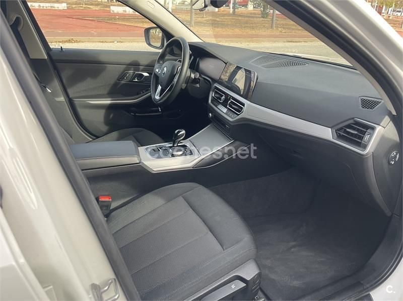 Usado BMW 330e 292 CV (214 kW) 2021 Blanco Familiar