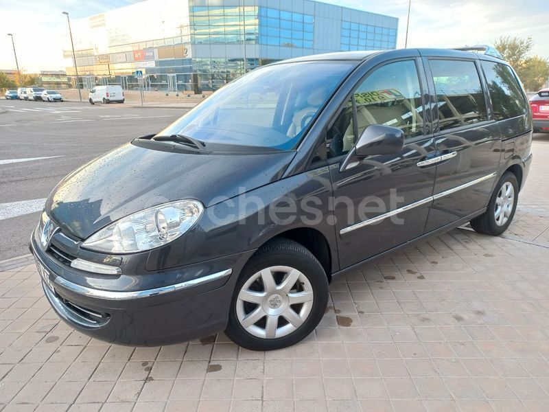 Usado Peugeot 807 Style 163 CV (119 kW) 2013 Negro Monovolumen