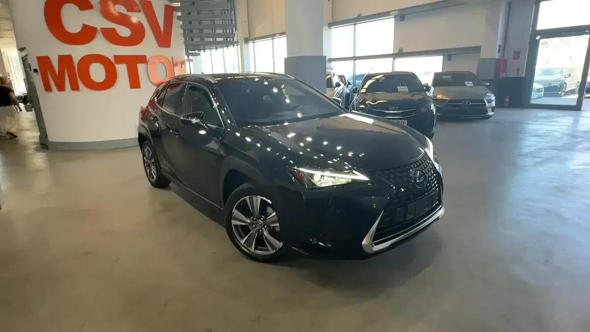 Usado Lexus UX 300e Business Edition 150 kW (204 CV) 2023 Negro SUV