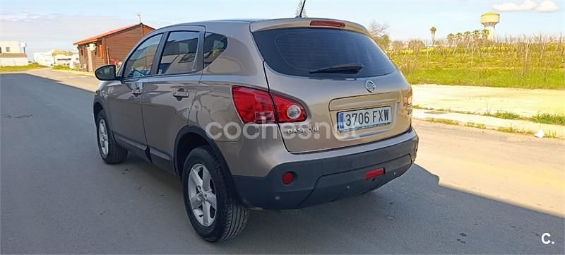 Usado Nissan Qashqai Tekna 106 CV (77 kW) 2007 Beige SUV