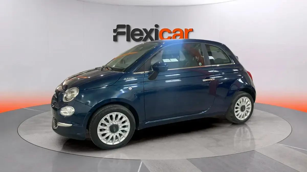 Usado Fiat 500 Dolcevita 70 CV (51 kW) 2023 Azul Berlina