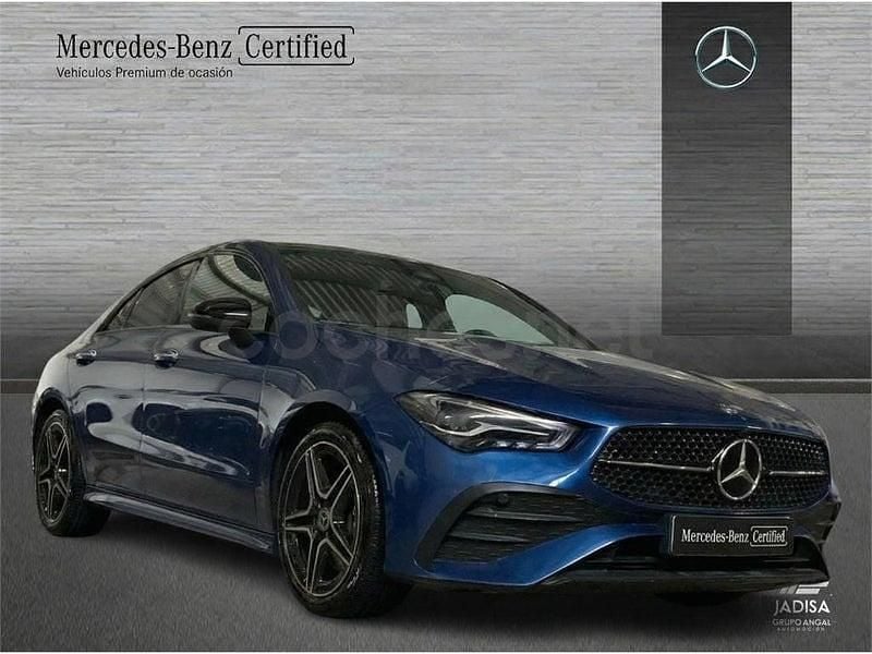 Usado Mercedes CLA200 163 CV (119 kW) 2025 Azul Berlina