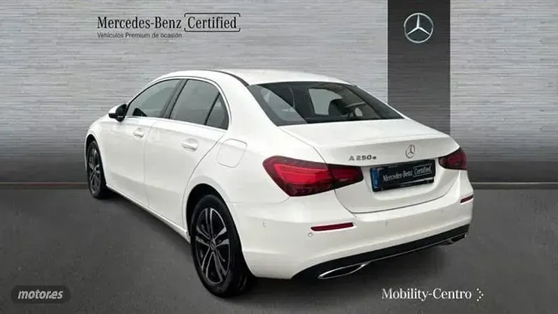 Usado Mercedes A250 217 CV (159 kW) 2025 Blanco Berlina