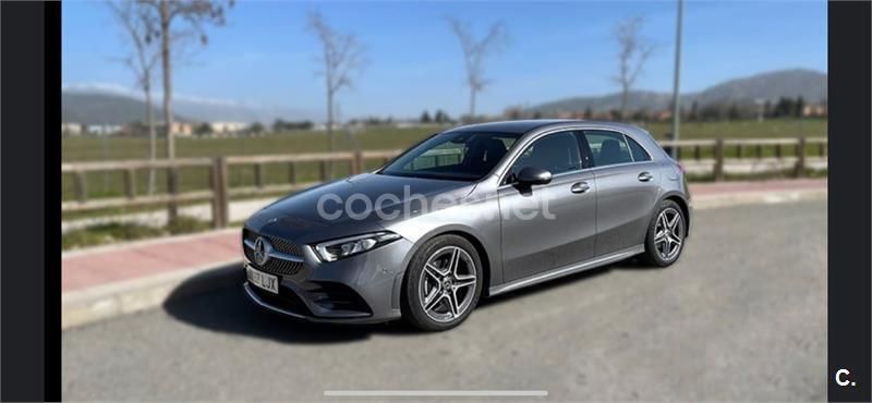 Gris / plata Usado 2019 Mercedes A180 Berlina | 26.000 € (Caro) - Imagen 1/4