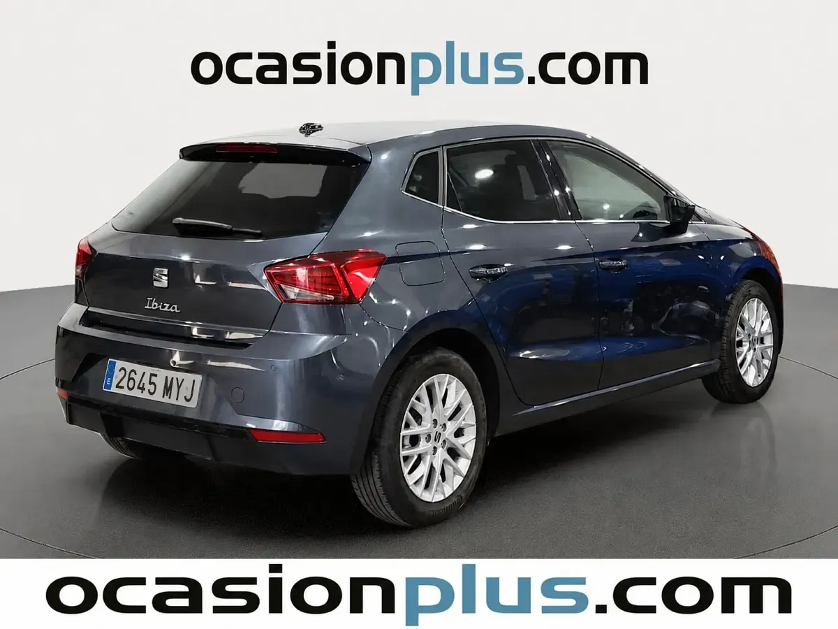 Usado Seat Ibiza XCELLENCE 115 CV (84 kW) 2025 Gris Utilitario