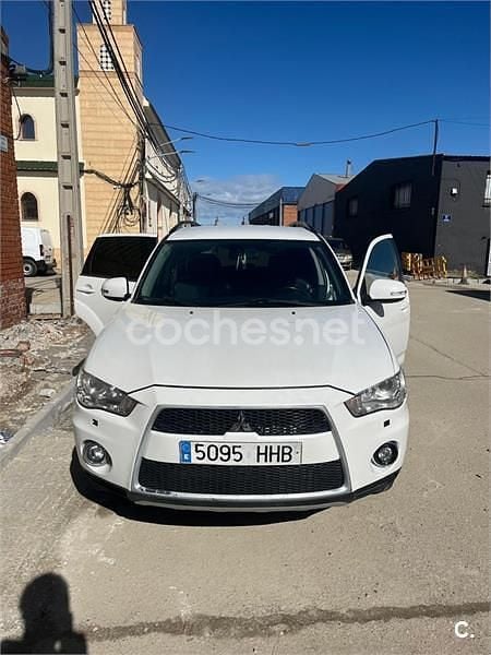Usado Mitsubishi Outlander 177 CV (130 kW) 2012 Blanco SUV