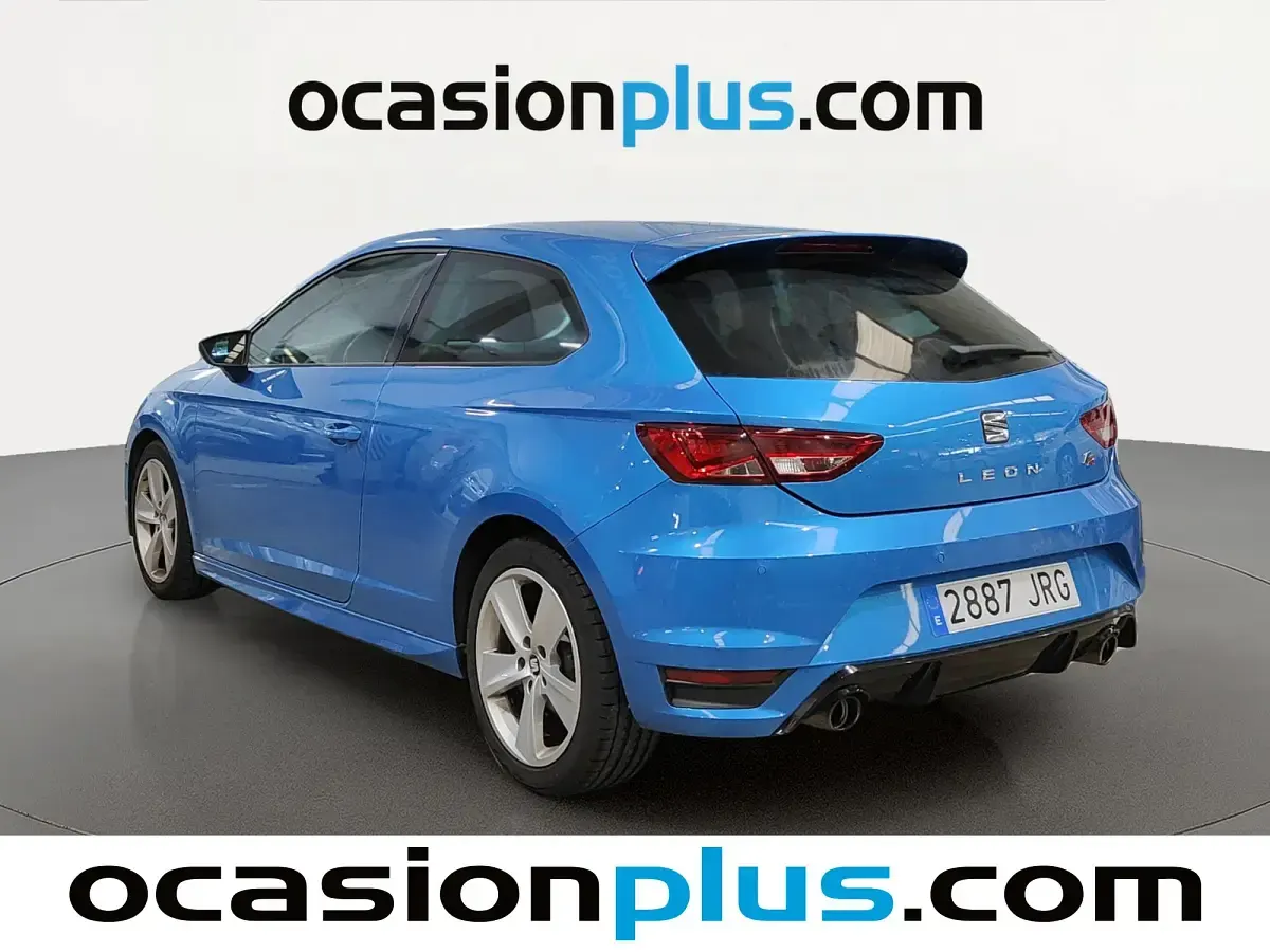 Usado Seat Leon FR 180 CV (132 kW) 2016 Azul Utilitario