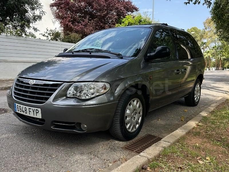 Usado Chrysler Voyager 143 CV (105 kW) 2007 Beige Monovolumen