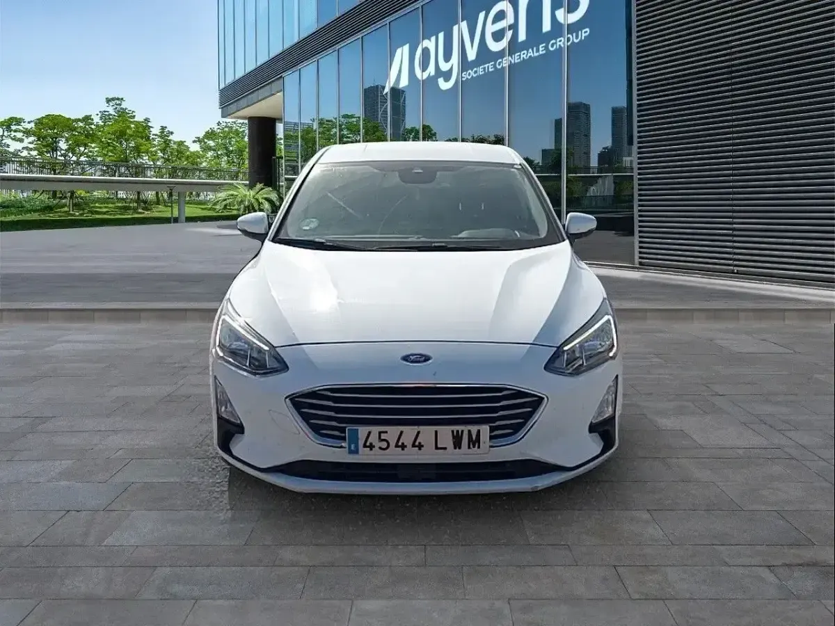 Usado Ford Focus Trend+ 120 CV (88 kW) 2022 Blanco Berlina