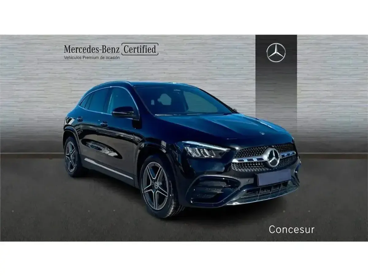 Usado Mercedes GLA200 150 CV (110 kW) 2025 Negro SUV