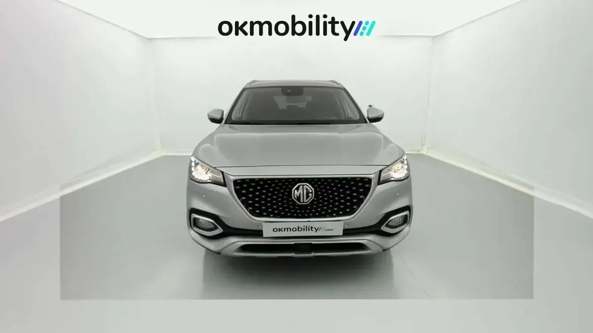 Usado MG HS Comfort 162 CV (119 kW) 2023 Plateado SUV