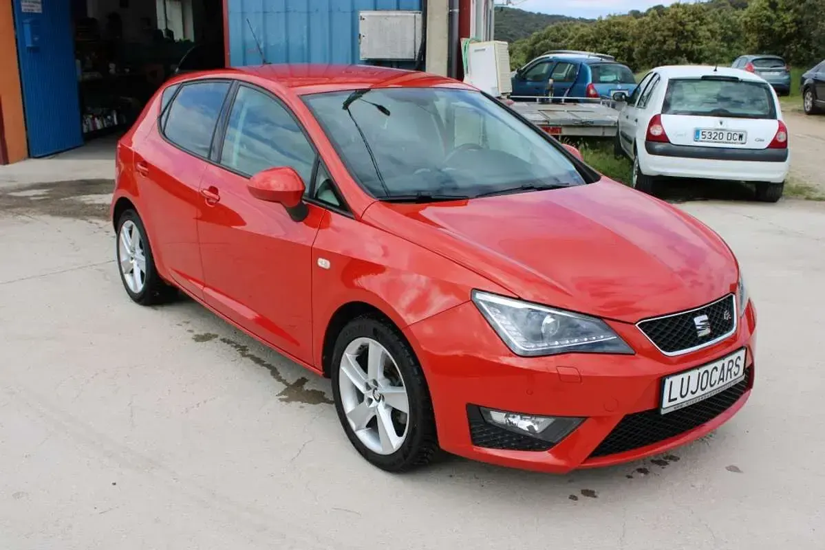 Usado Seat Ibiza FR 110 CV (80 kW) 2016 Naranja Utilitario