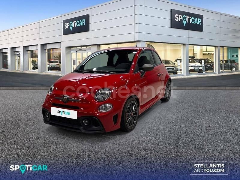 Rojo Usado 2023 Abarth 695 Utilitario | 23.990 € (Precio justo) - Imagen 1/4