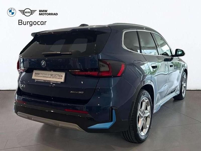 Usado BMW iX1 Comfort Edition 230 kW (313 HP) 2023 Azul SUV