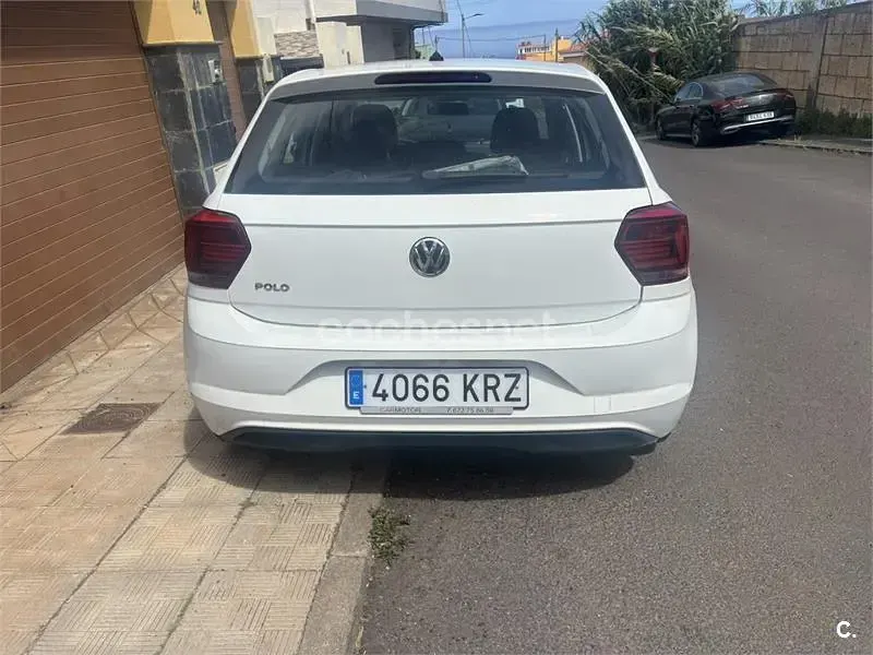 Usado VW Polo Advance 95 CV (69 kW) 2018 Blanco Utilitario