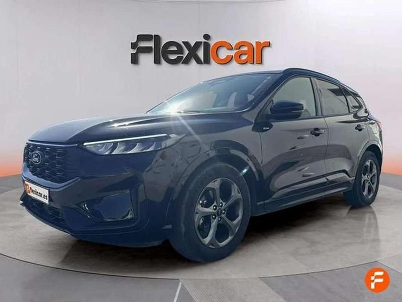Usado Ford Kuga ST-Line 150 CV (110 kW) 2025 Negro SUV