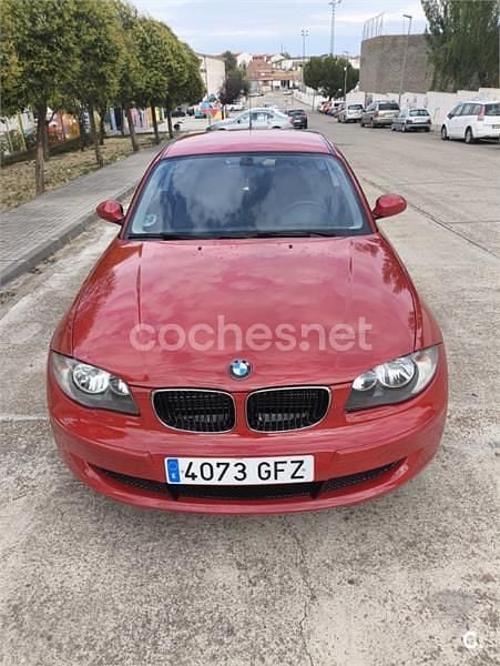 Rojo Usado 2008 BMW 116 Utilitario | 6850 € (Precio justo) - Imagen 1/4