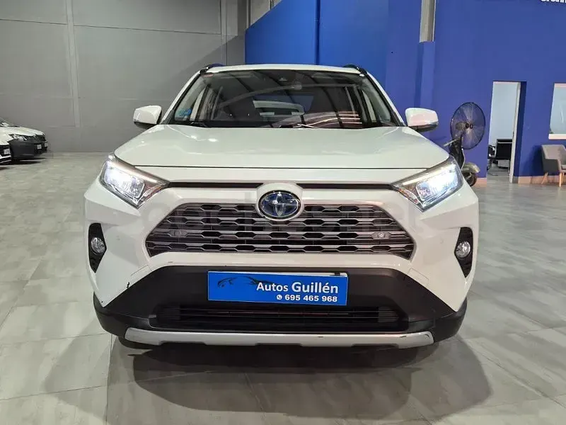 Usado Toyota RAV4 Hybrid Advance 218 CV (160 kW) 2021 Blanco SUV