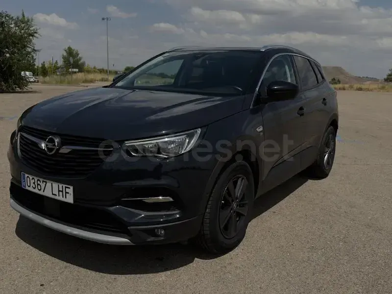 Usado Opel Grandland X Selective 130 CV (95 kW) 2020 Gris / plata SUV
