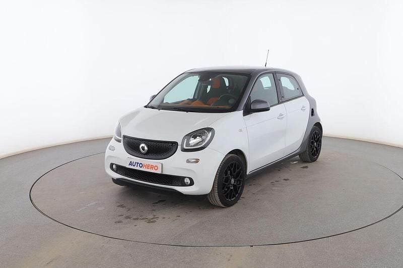 Blanco Usado 2017 Smart ForFour Basis Utilitario | 9799 € (Precio justo) - Imagen 1/3