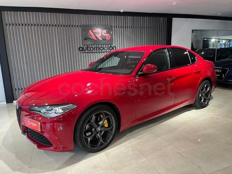 Rojo Usado 2020 Alfa Romeo Giulia Veloce Berlina | 28.990 € (Caro) - Imagen 1/4