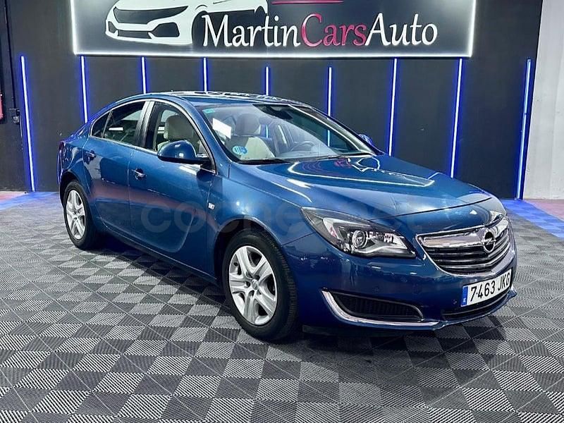 Usado Opel Insignia Selective 140 CV (102 kW) 2015 Azul Berlina
