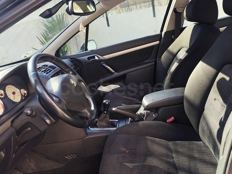 Usado Peugeot 407 110 CV (80 kW) 2009 Negro Familiar