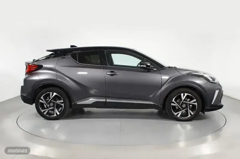 Usado Toyota C-HR Advance 184 CV (135 kW) 2022 Gris SUV