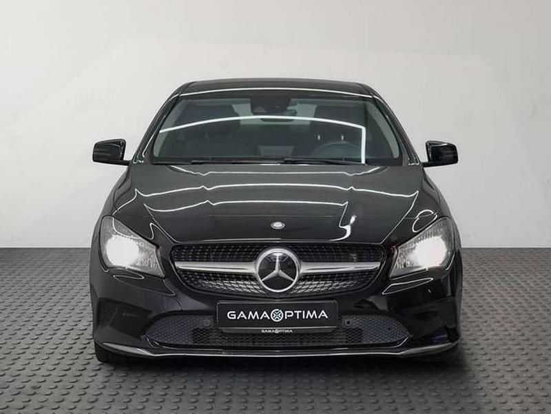 Usado Mercedes CLA200 156 CV (114 kW) 2019 Negro Berlina