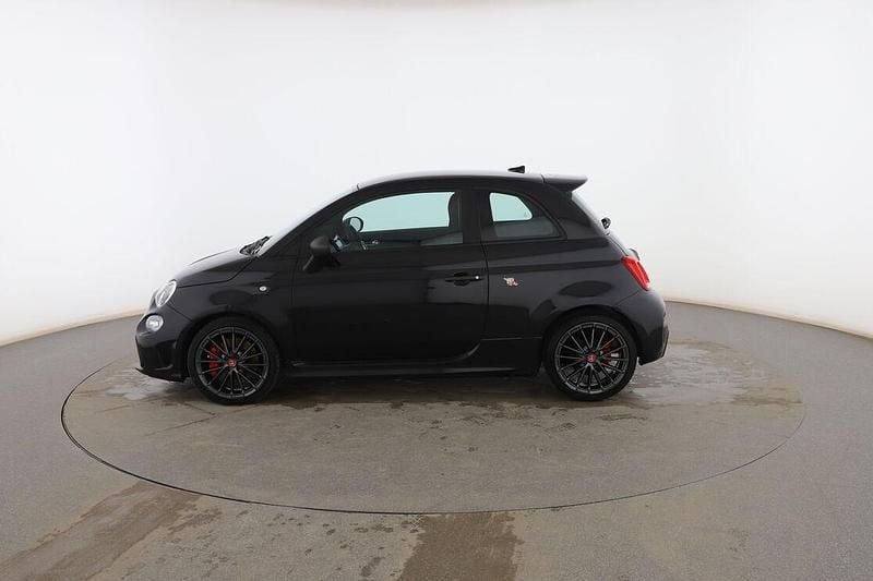 Usado Abarth 695 179 CV (131 kW) 2022 Negro Utilitario