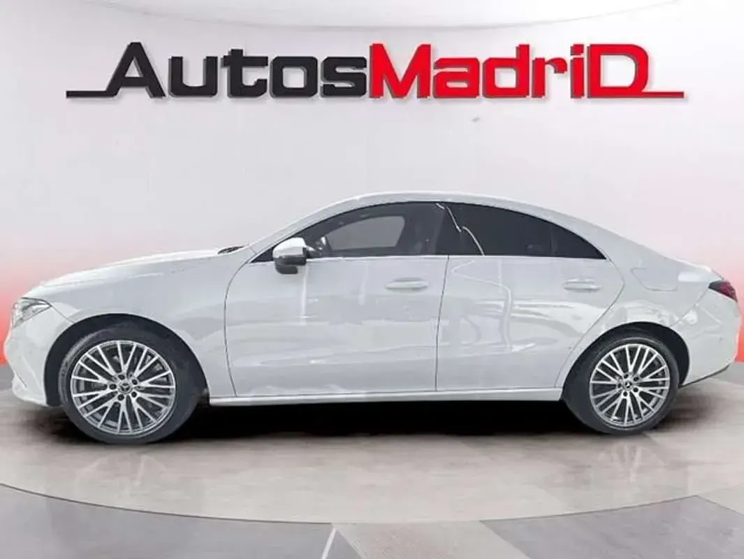 Usado Mercedes CLA250e 220 CV (161 kW) 2022 Blanco Berlina