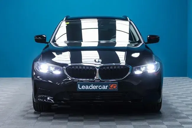 Usado BMW 320e 190 CV (139 kW) 2021 Negro Familiar
