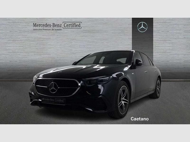 Usado Mercedes E300 313 CV (230 kW) 2025 Negro Berlina