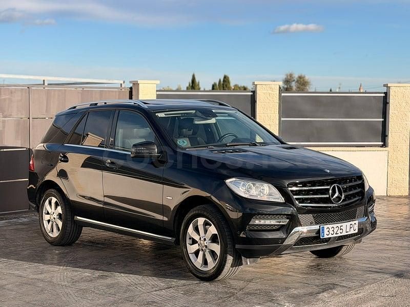 Usado Mercedes ML250 204 CV (150 kW) 2012 Negro SUV