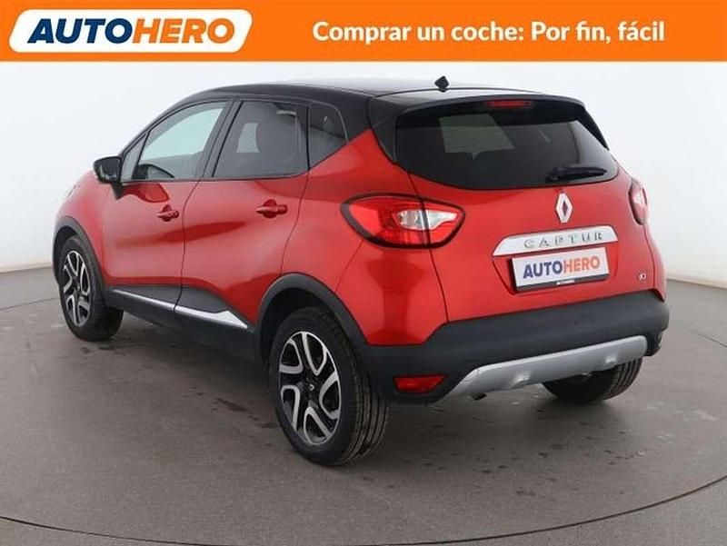 Usado Renault Captur XMOD 91 CV (66 kW) 2016 Rojo SUV