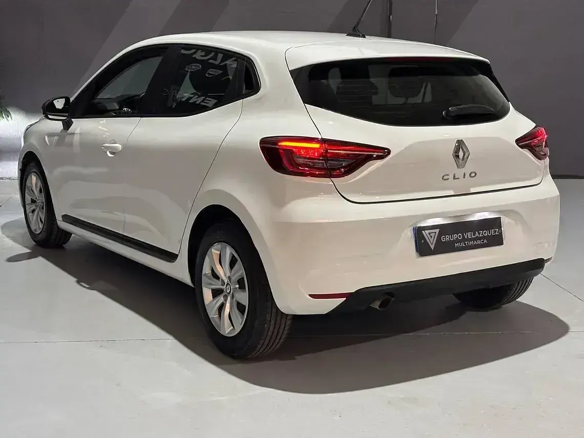 Usado Renault Clio V Business 100 CV (73 kW) 2022 Blanco Berlina
