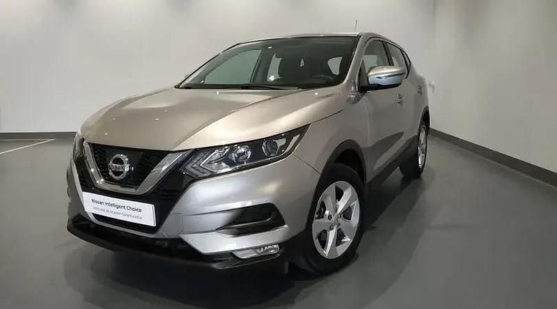 Usado Nissan Qashqai Acenta 110 CV (80 kW) 2018 Plata diamante (metalizado) SUV