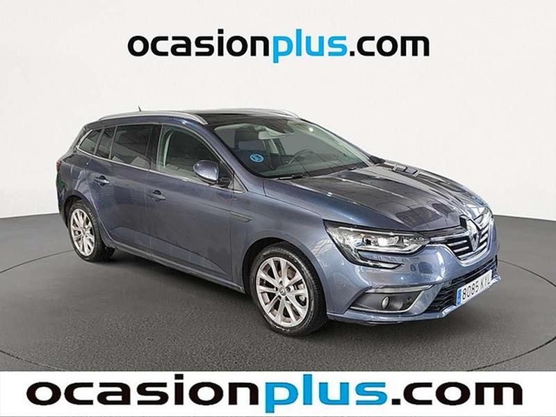 Usado Renault Mégane GrandTour Zen 140 CV (102 kW) 2019 Gris Familiar