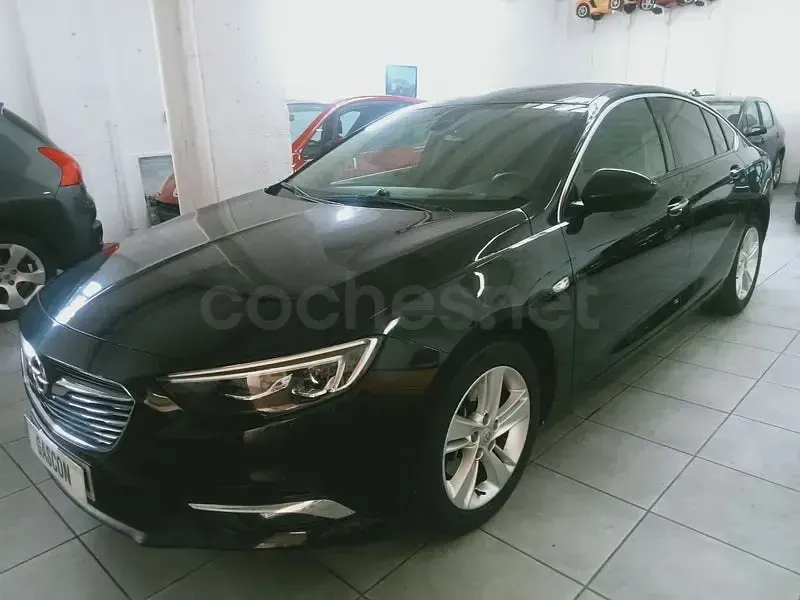 Usado Opel Insignia Excellence 170 CV (125 kW) 2017 Negro Berlina
