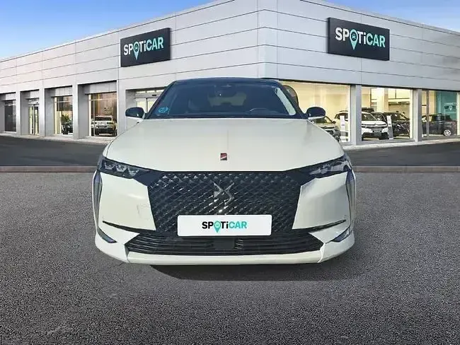 Usado DS Automobiles DS4 Performance Line Plus 131 CV (96 kW) 2022 Blanco SUV